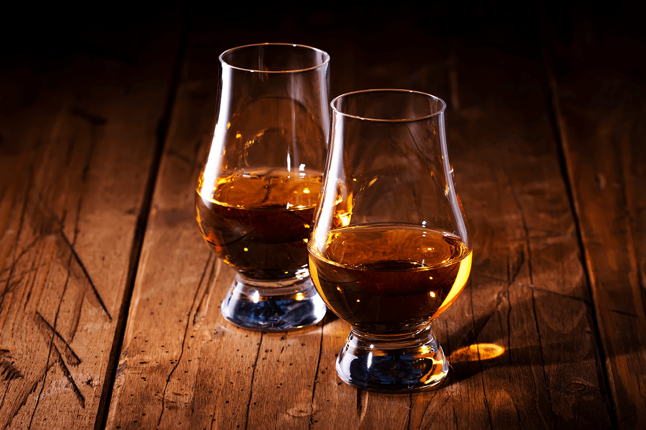 What Is A Glencairn Glass? - Rabbit Hole Distillery