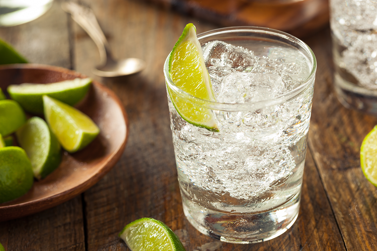 history of gin and tonic